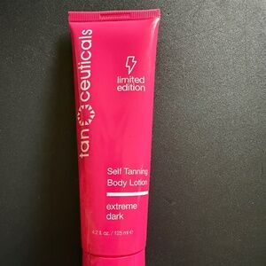 Tanceuticals LIMITED EDITION Self Tanning Body Lotion EXTREME DARK